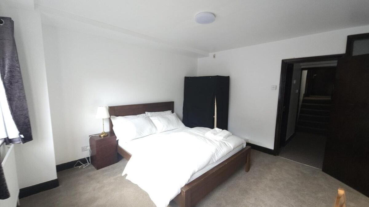 London Stockwell Station Apartment Номер фото